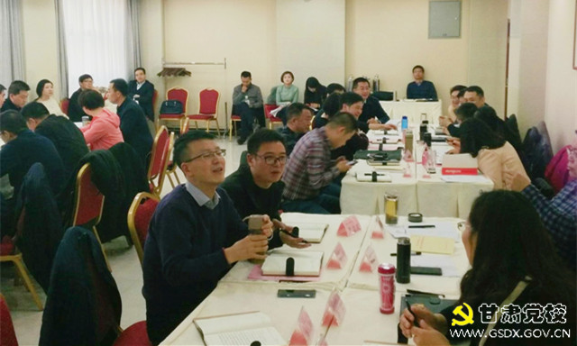 第五十二期中青年干部培训班开展破冰训练教学活动